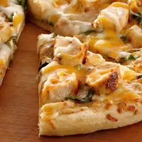 Garlic Chicken Pizza